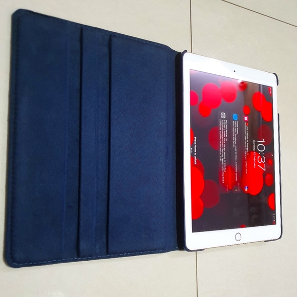 IPAD 6TH GEN 128GB Cellular/Wifi - Picture 7 of 16